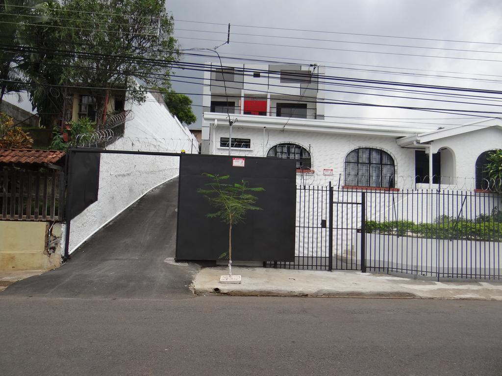 Maria'S Apartments Alajuela Exteriér fotografie